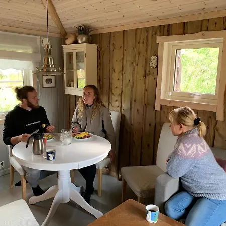 Landhuis Modern Turf House