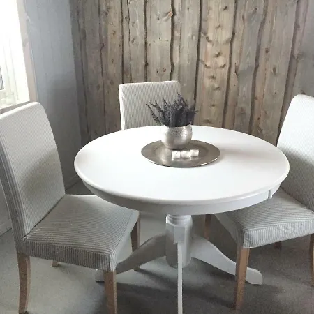 Landhuis Modern Turf House Kokelv