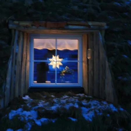 Modern Turf House Kokelv