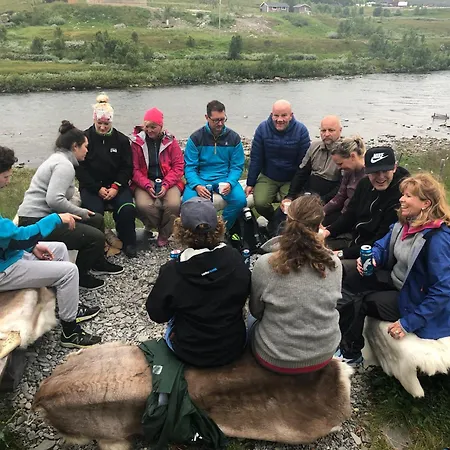 Landhaus Modern Turf House