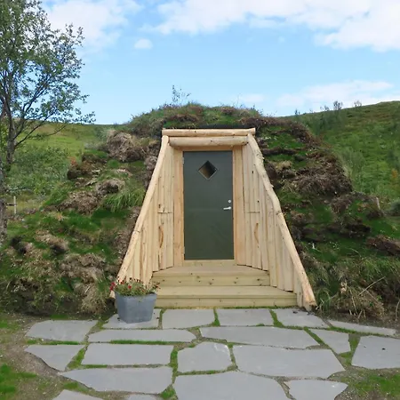 Modern Turf House Landhaus