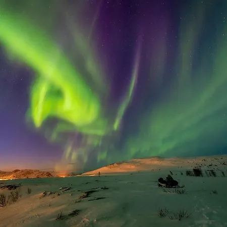 Modern Turf House Landhaus *